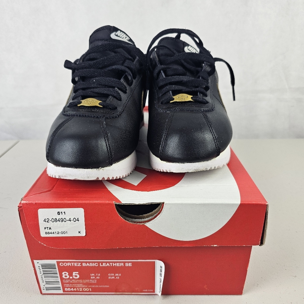 Nike Cortez Basic Leather Se Size 8.5